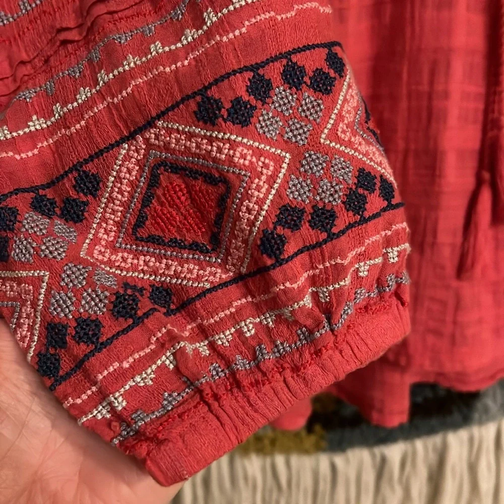 DYLAN Tala Embroidered Tunic Blouse Woven Textured Geometric Nomad Red Size M - Picture 6 of 11